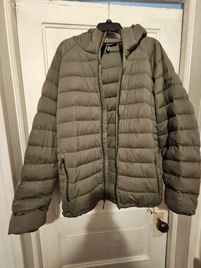 Under Armour Men's Olive Hooded Puffer Jacket